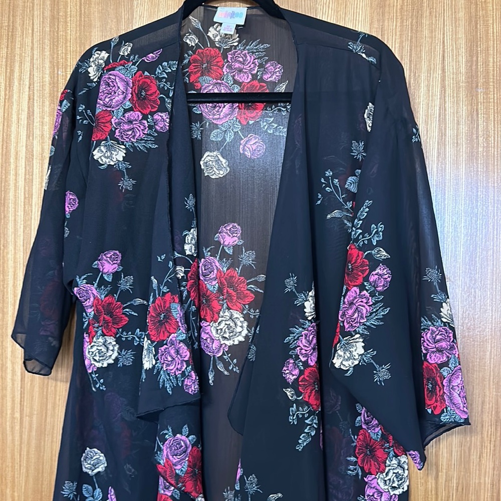 Black & floral kimono